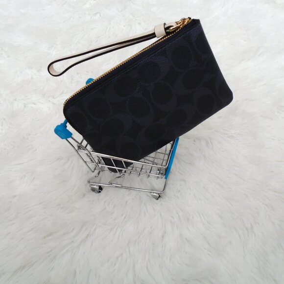 Coach Denim Corner Zip Wristlet Women Ladies - Picture 7 of 9